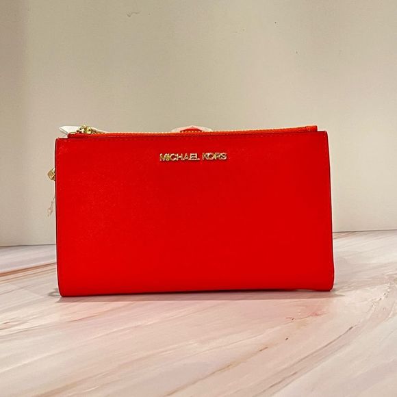 NEW MICHAEL KORS JET SET TRAVEL JET SET DOUBLE ZIP WRISTLET WALLET - Picture 1 of 6